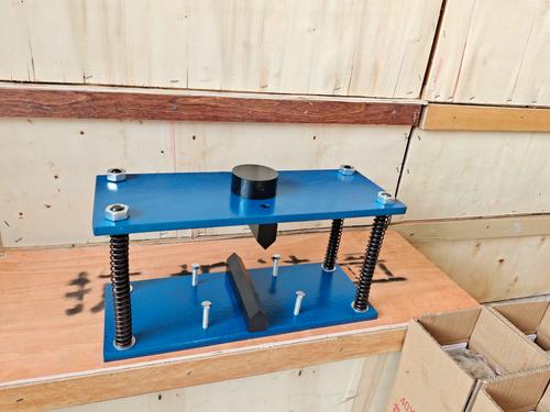 砌墻磚抗折夾具試模的原理、功能與應用